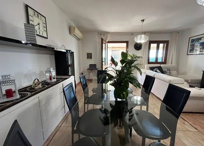 La Casa Dei Fenicotteri Nocleg ze śniadaniem Olbia